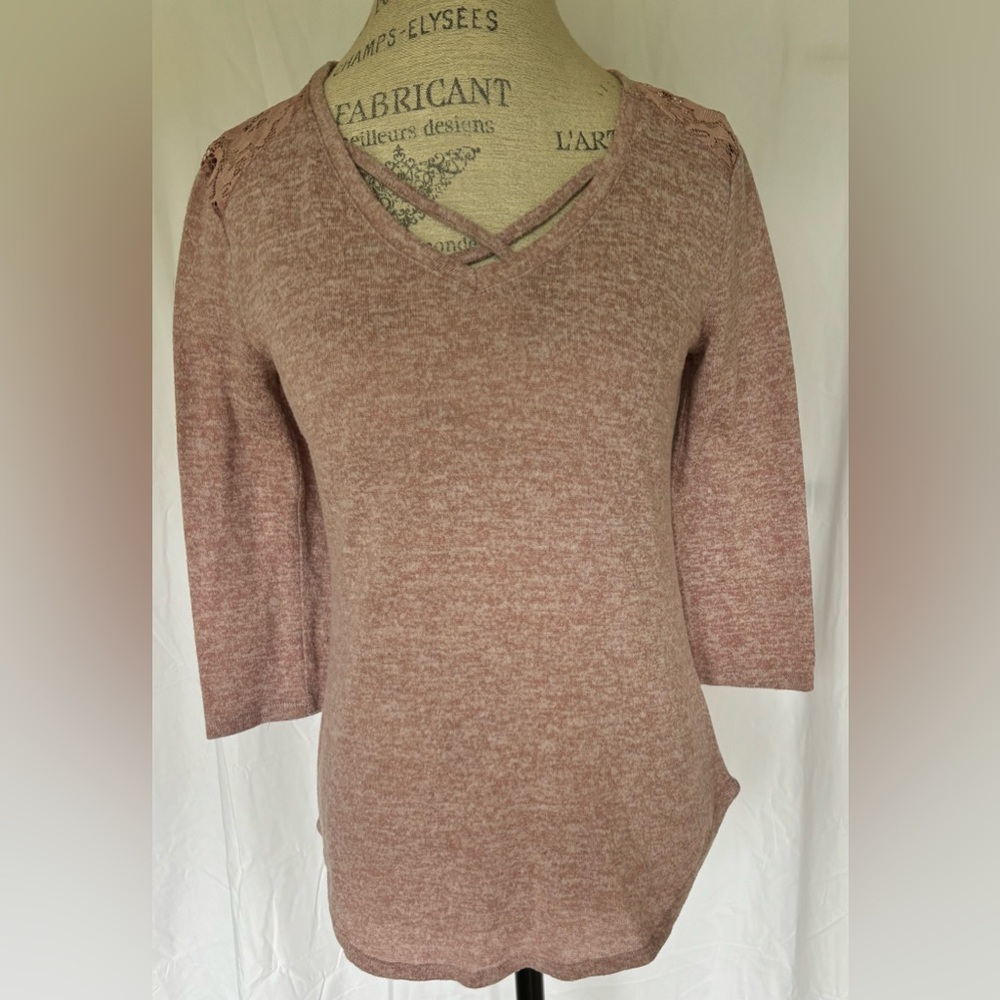 Bobbie Brooks Women’s Criss Cross Neckline Sweater in Blush Pink Sz M